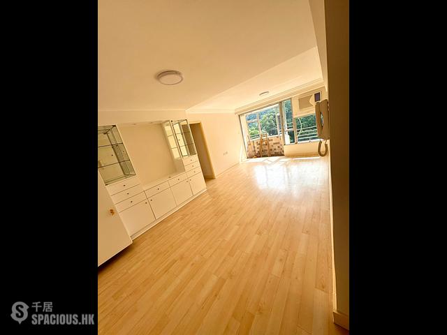 Quarry Bay - Mount Parker Lodge 01