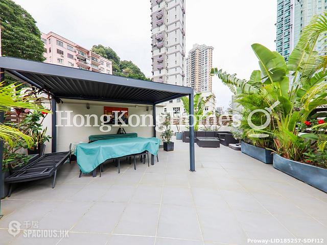 Tai Hang - 15-16, Li Kwan Avenue 01