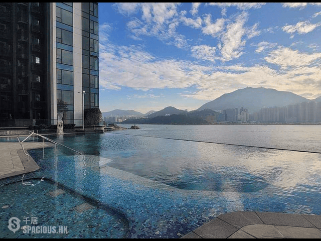 Yau Tong - Montego Bay Tower 1 01