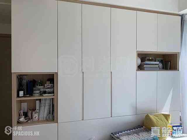 Tseung Kwan O - The Wings Ocean Wings Block 6A 01