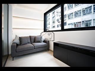 Sheung Wan - 379, Queen's Road Central 04