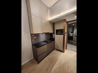 Sai Ying Pun - Des Voeux W Residence 02