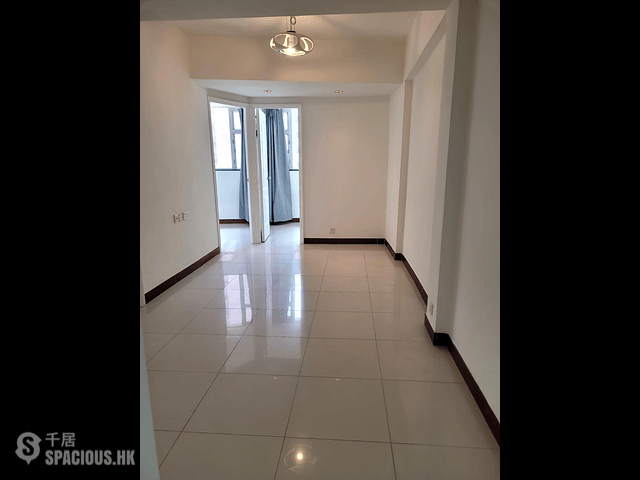 Wan Chai - Chuen Fung House 01