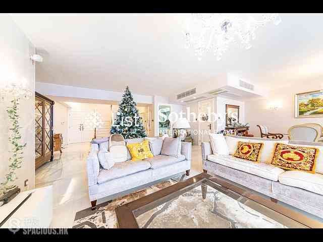 The Peak - Montebello 05
