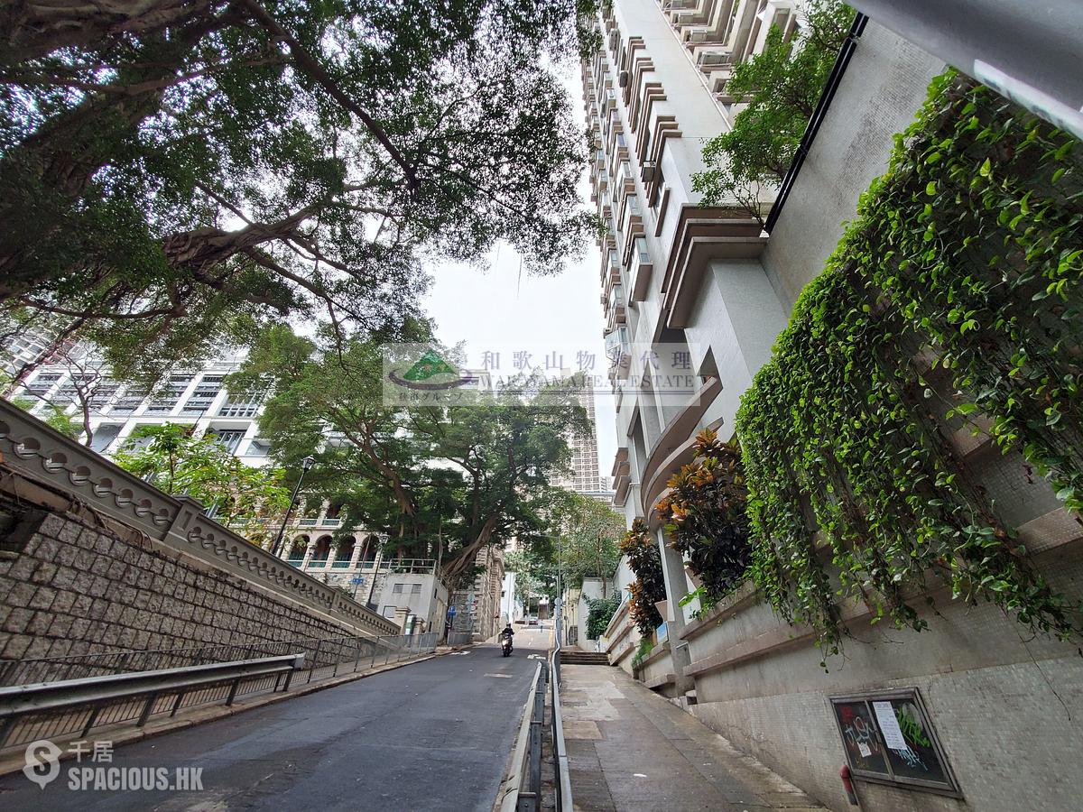 Sai Ying Pun - Ko Nga Court 01