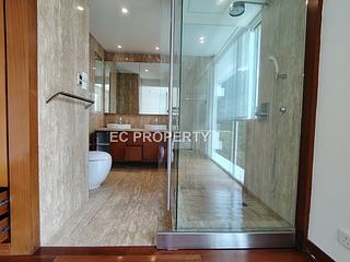 Chung Hom Kok - Horizon Lodge Flat A-B 13