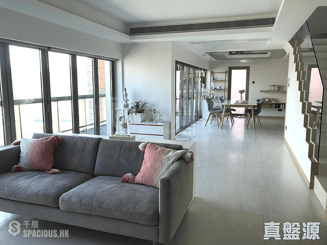 West Kowloon - The Waterfront Phase 1 Block 3 01