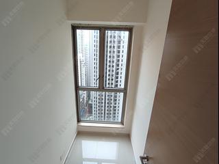 Sai Ying Pun - Island Crest Block 1 08