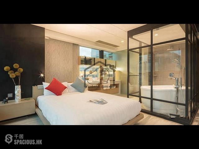 Central - 95, Wellington Street 01