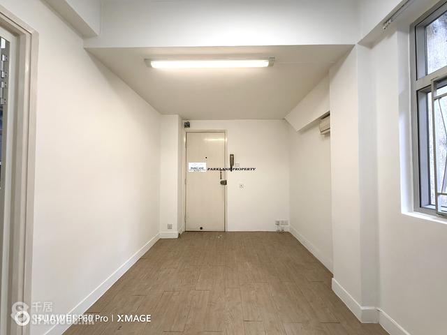 Tai Hang - 21, Brown Street 01