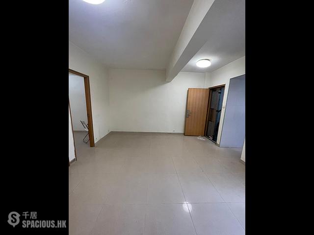 Sai Ying Pun - 137, Second Street 01