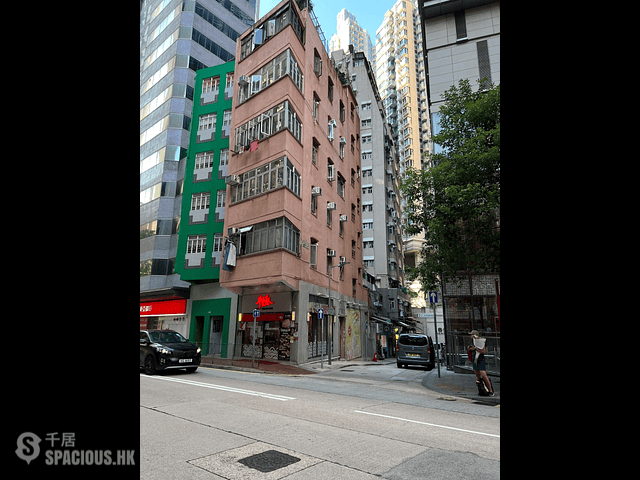 Wan Chai - 240, Queen's Road East 01