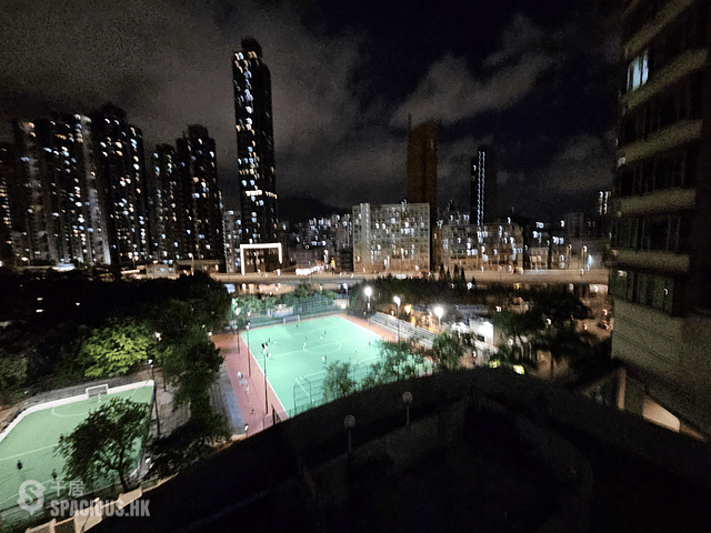 Tai Kok Tsui - Metro Harbour View Phase 1 Block 3 01