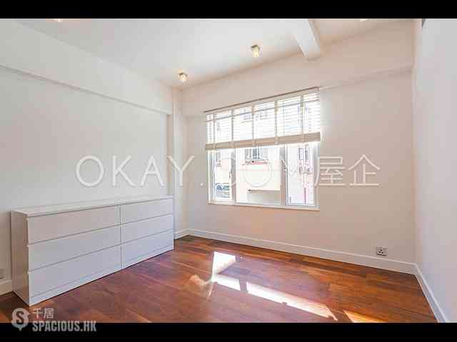 Happy Valley - 9, Broom Road 11
