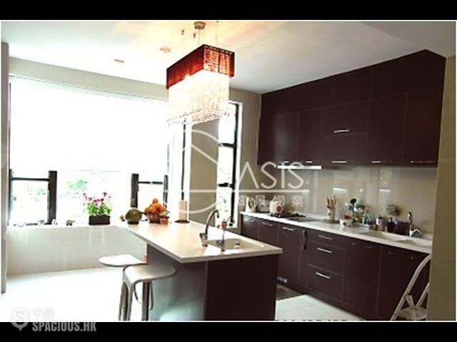 The Peak - Villa Rosa 03