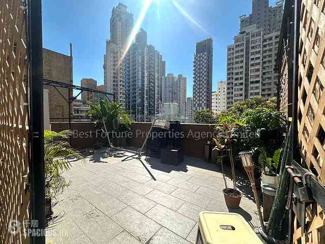 Kennedy Town - Greenview Court 01