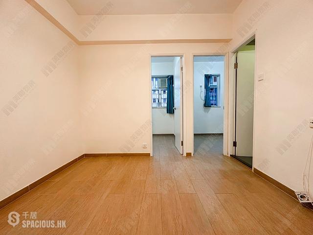 Wan Chai - Chin Hung Building 01