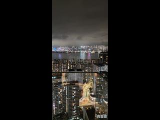 Quarry Bay - The Orchards Block 2 02