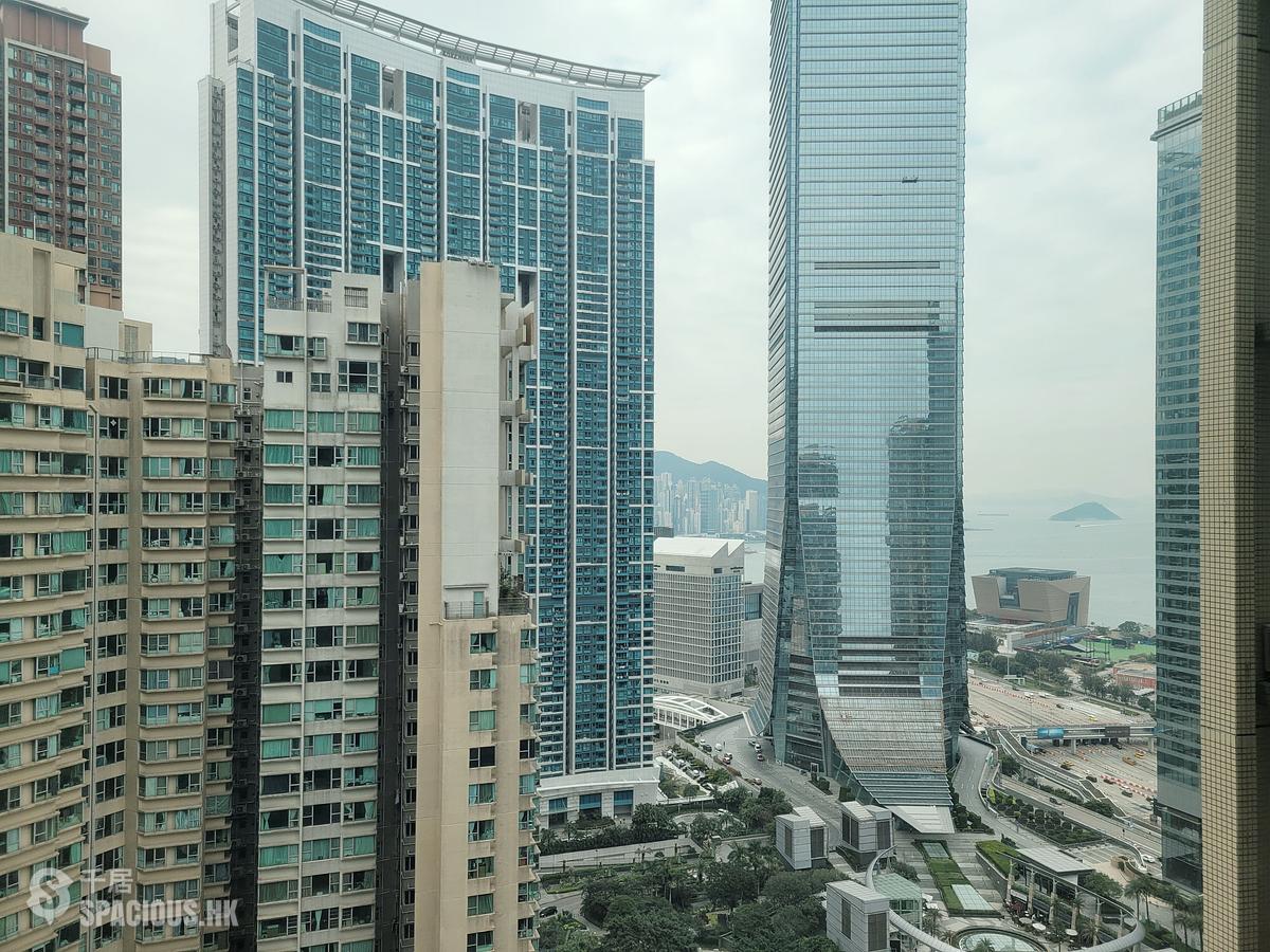 West Kowloon - The Waterfront Phase 2 Block 7 01