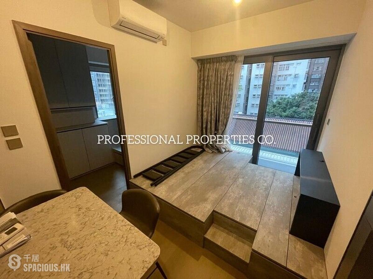 Sai Ying Pun - 15, Western Street 01