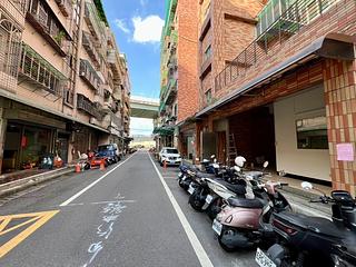 Xinzhuang - X Lane 97, Wugongyi Road, Xinzhuang, Taipei 18