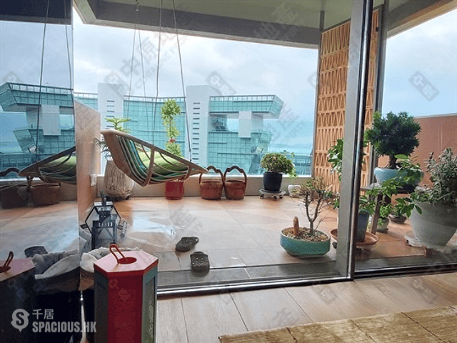 Pok Fu Lam - Baguio Villa Block 48 01