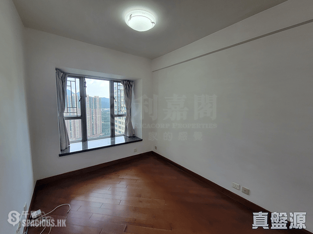 Tseung Kwan O - Tseung Kwan O Plaza Phase 1 Block 2 01