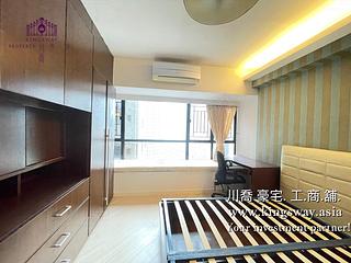 Mid Levels Central - The Grand Panorama 11