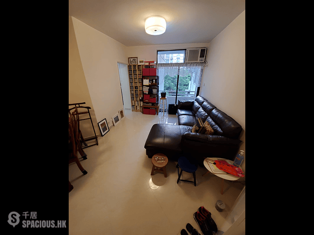 Tai Hang - Dragon Centre Block 1 01
