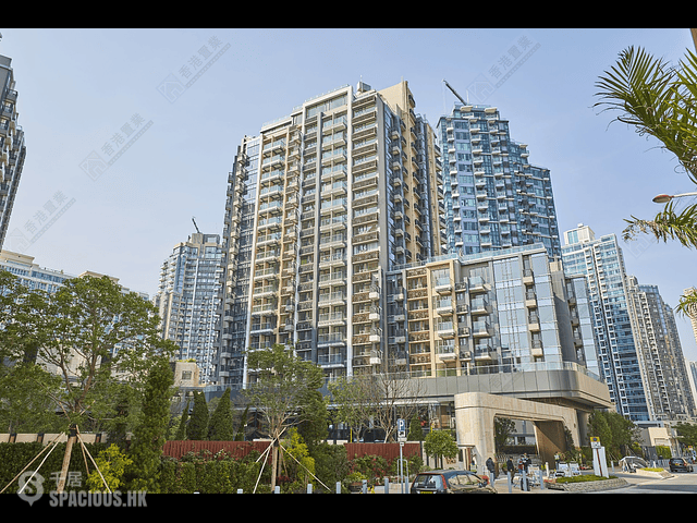 Tseung Kwan O - The Wings Ocean Wings Block 3 01