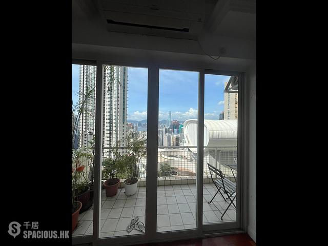 Mid Levels West - 99B, Robinson Road 01
