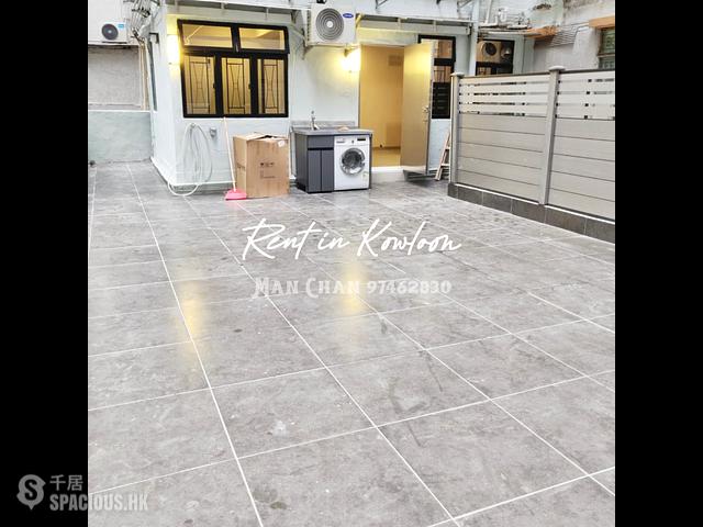 Mong Kok - Hung Hay Building 01