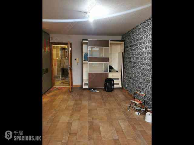 Tseung Kwan O - Tong Ming Court Tong Fai House (Block A) 01