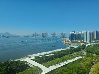 Tung Chung - Seaview Crescent 08