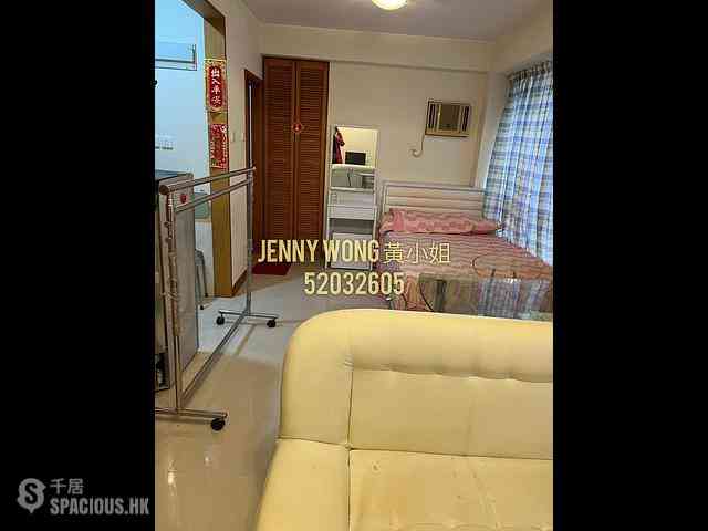 Quarry Bay - Ka Wing Building 01