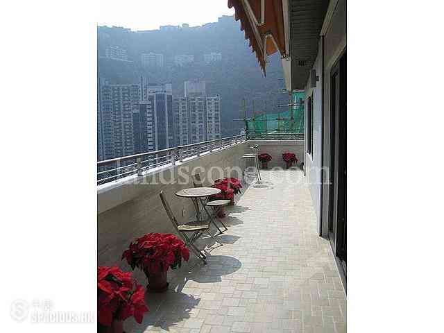 Mid Levels Central - Garden Terrace 02