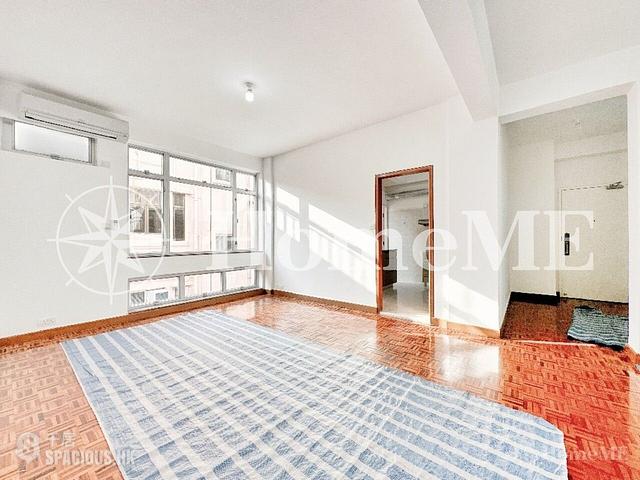 Pok Fu Lam - Bisney Villas 01