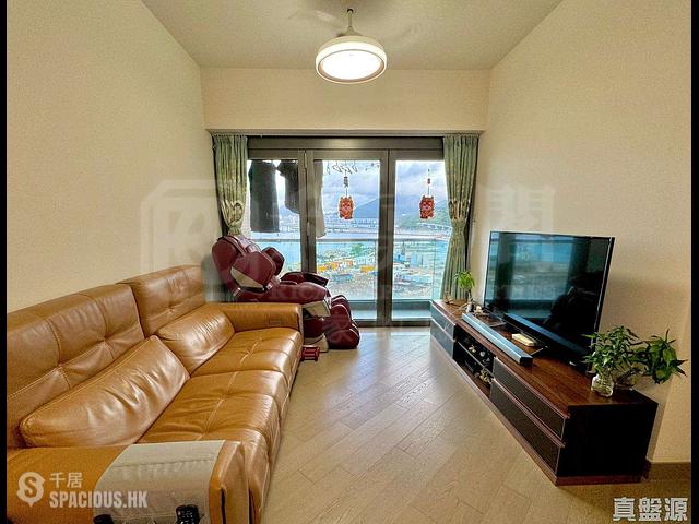 Tseung Kwan O - The Wings Ocean Wings Block 3 01