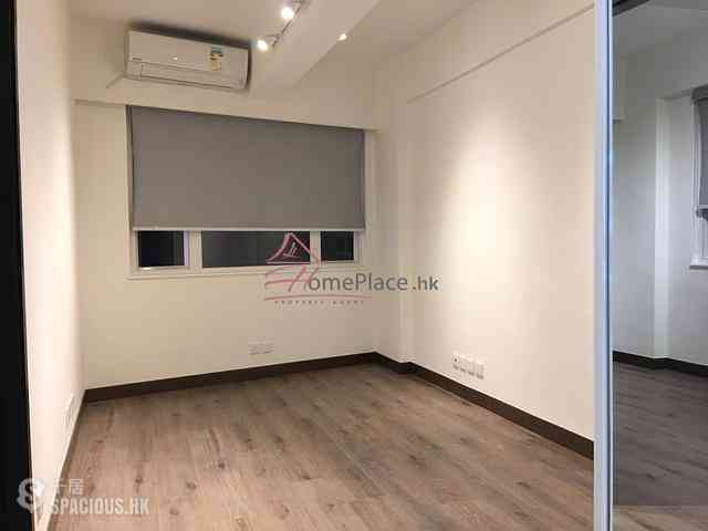 Central - 28, Peel Street 01