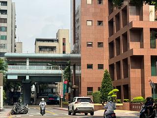 Songshan - X Lane 361, Fuxing North Road, Songshan, Taipei 10