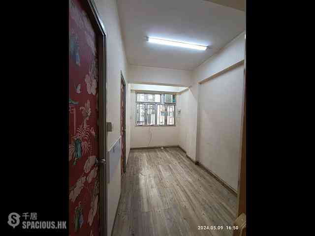 Sai Ying Pun - 15, Eastern Street 01
