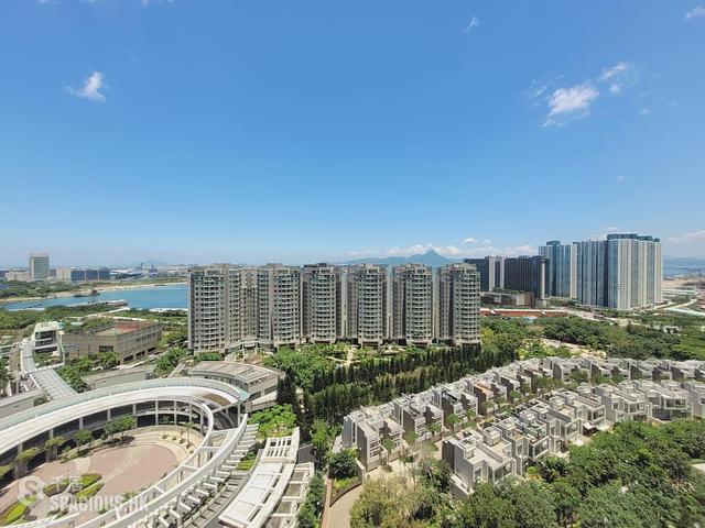 Tung Chung - Coastal Skyline Phase 3 La Rossa 01