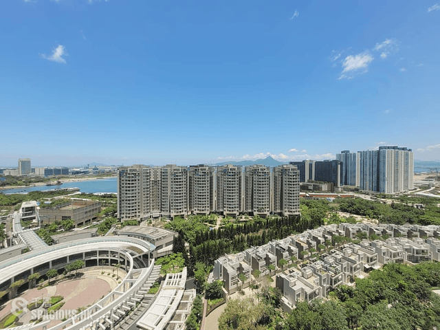 Tung Chung - Coastal Skyline Phase 3 La Rossa 01