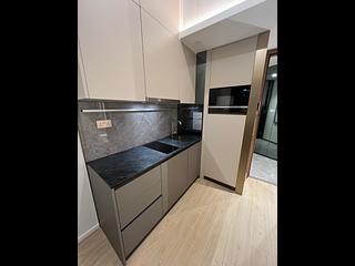 Sai Ying Pun - Des Voeux W Residence 05