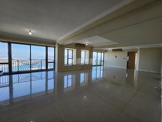 Tung Chung - Caribbean Coast Phase 3 Carmel Cove Tower 10 04