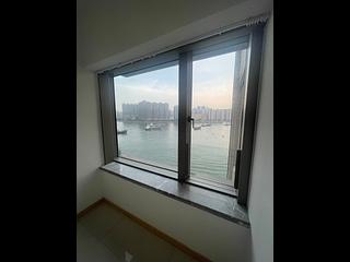 Tsuen Wan - Ocean Pride Phase 3 Block 6 05