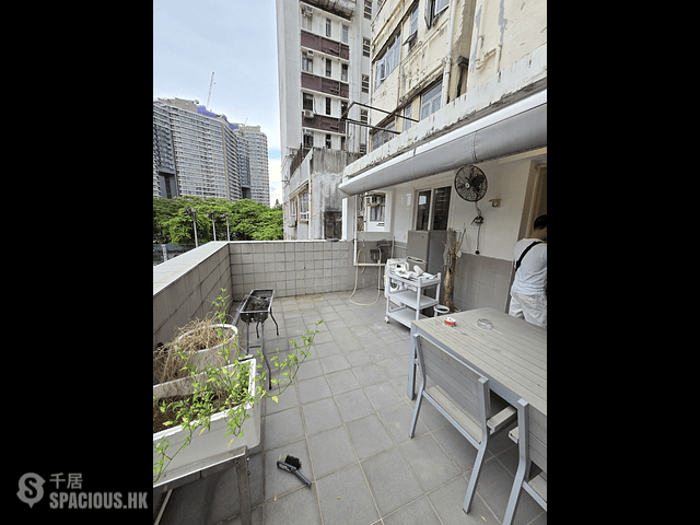 Jordan - Luen Tak Building 01