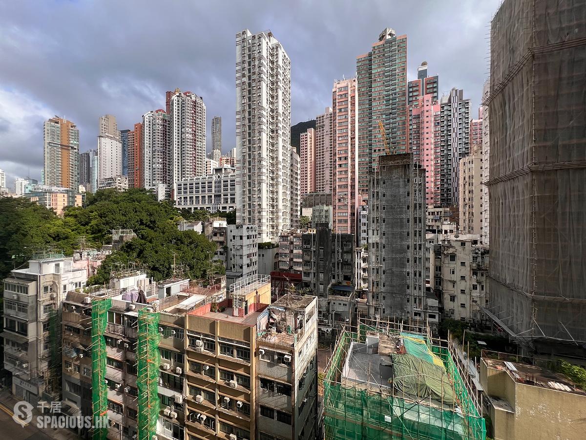 Sai Ying Pun - Island Crest Block 1 01