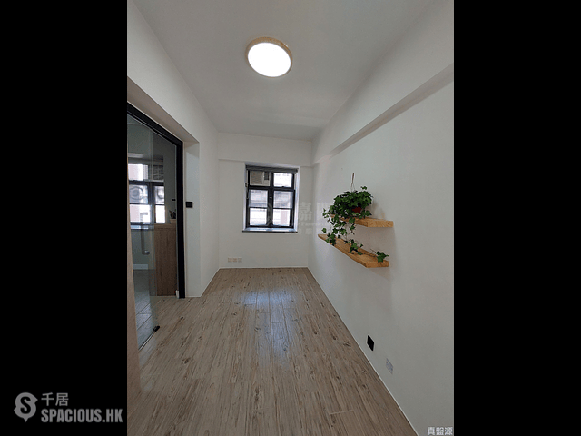 North Point - Yu Wai Mansion 01