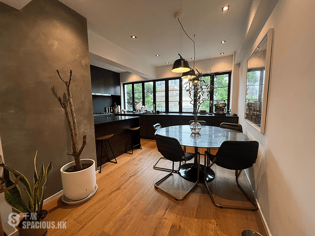 Sai Ying Pun - 1D, High Street 01